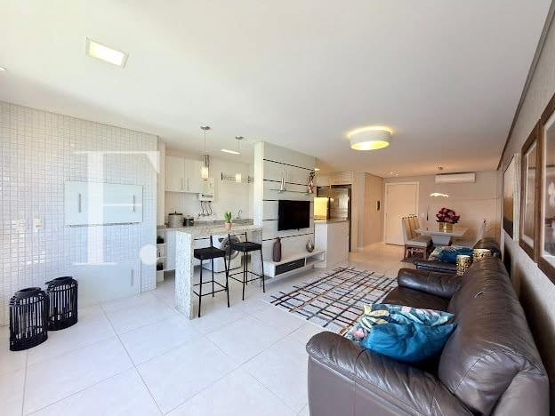Apartamento com 89m², 2 dormitórios, 1 suíte, 2 vagas, Residencial Murilo em Capão da Canoa