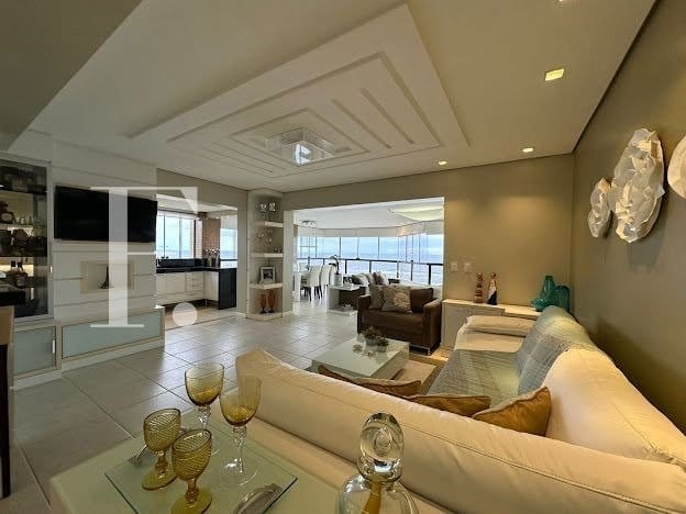 Apartamento com 200m², 4 dormitórios, 2 suítes, 5 vagas, Ocean Palace em Capão da Canoa