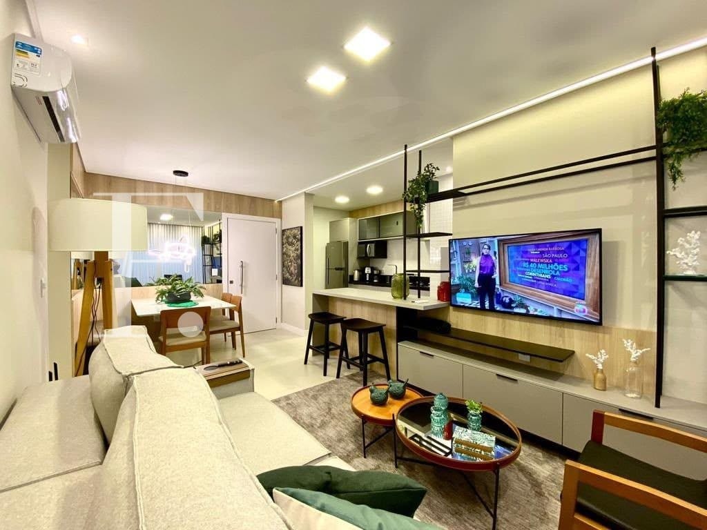 Apartamento com 64m², 2 dormitórios, 1 suíte, 2 vagas, Edifício Antônio Daltoé em Capão da Canoa