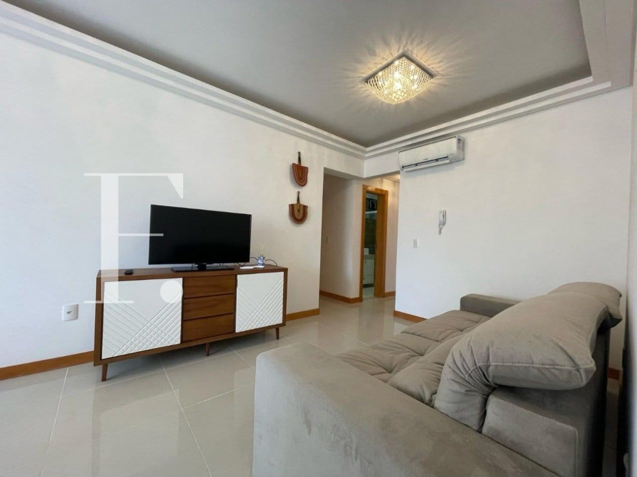 Apartamento com 77m², 2 dormitórios, 1 suíte, 1 vaga, La Perle em Capão da Canoa