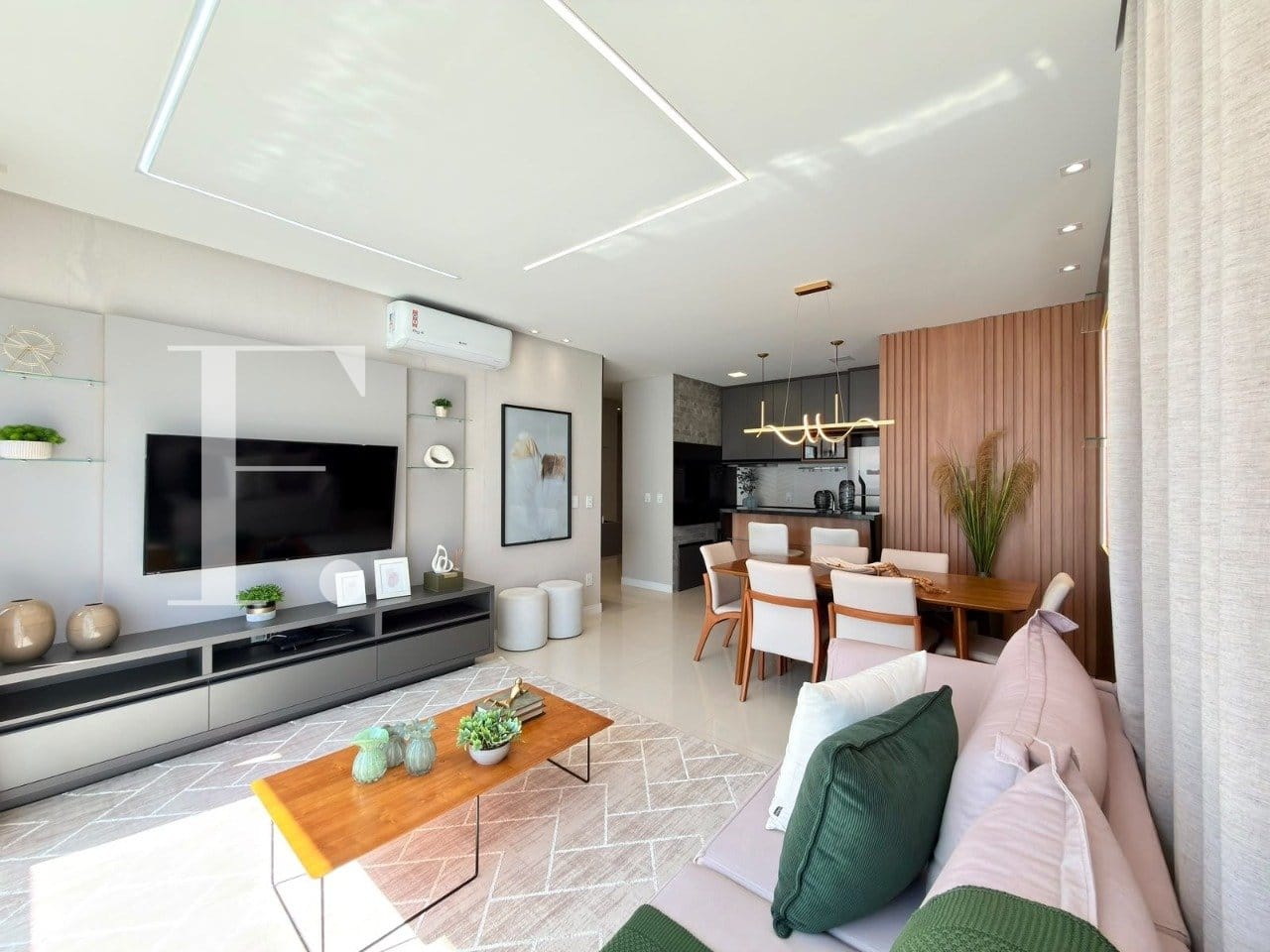 Apartamento com 96m², 3 dormitórios, 1 suíte, 2 vagas, Absoluto Palace em Capão da Canoa