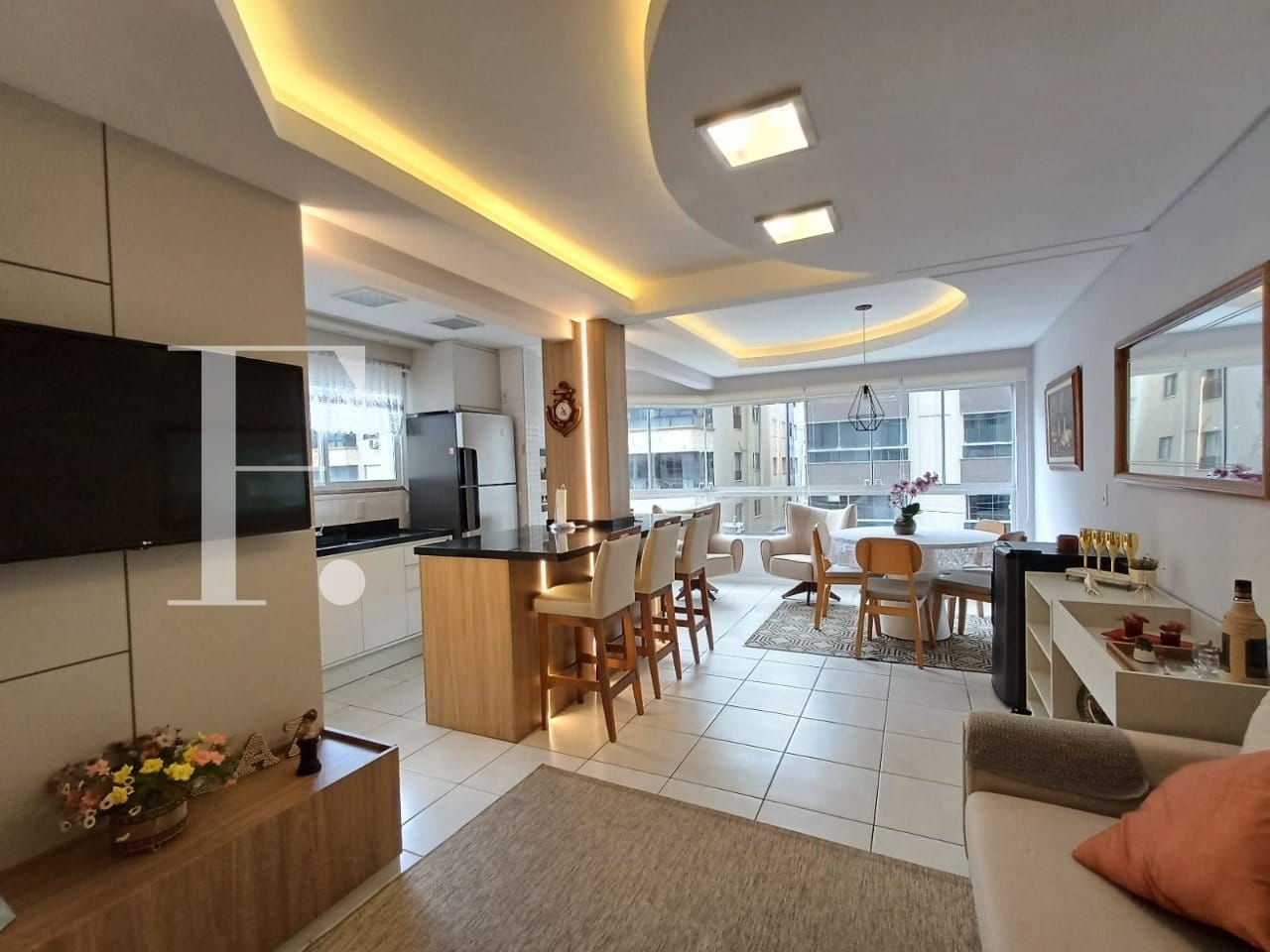 Apartamento com 86m², 3 dormitórios, 1 suíte, 1 vaga, Monte Reale em Capão da Canoa