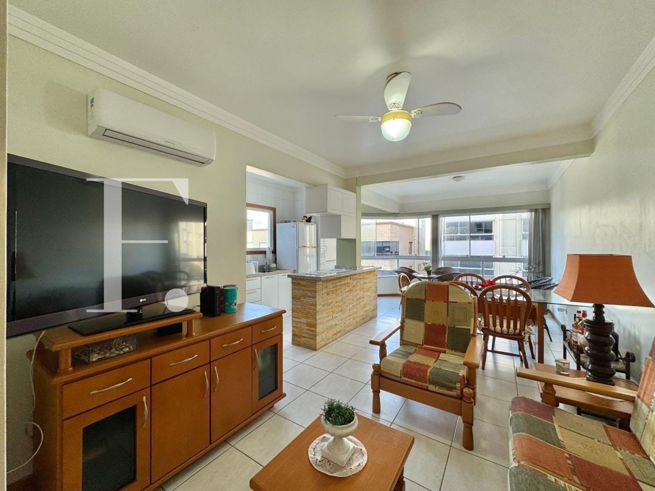 Apartamento com 89m², 2 dormitórios, 1 suíte, 1 vaga, Monte Reale em Capão da Canoa