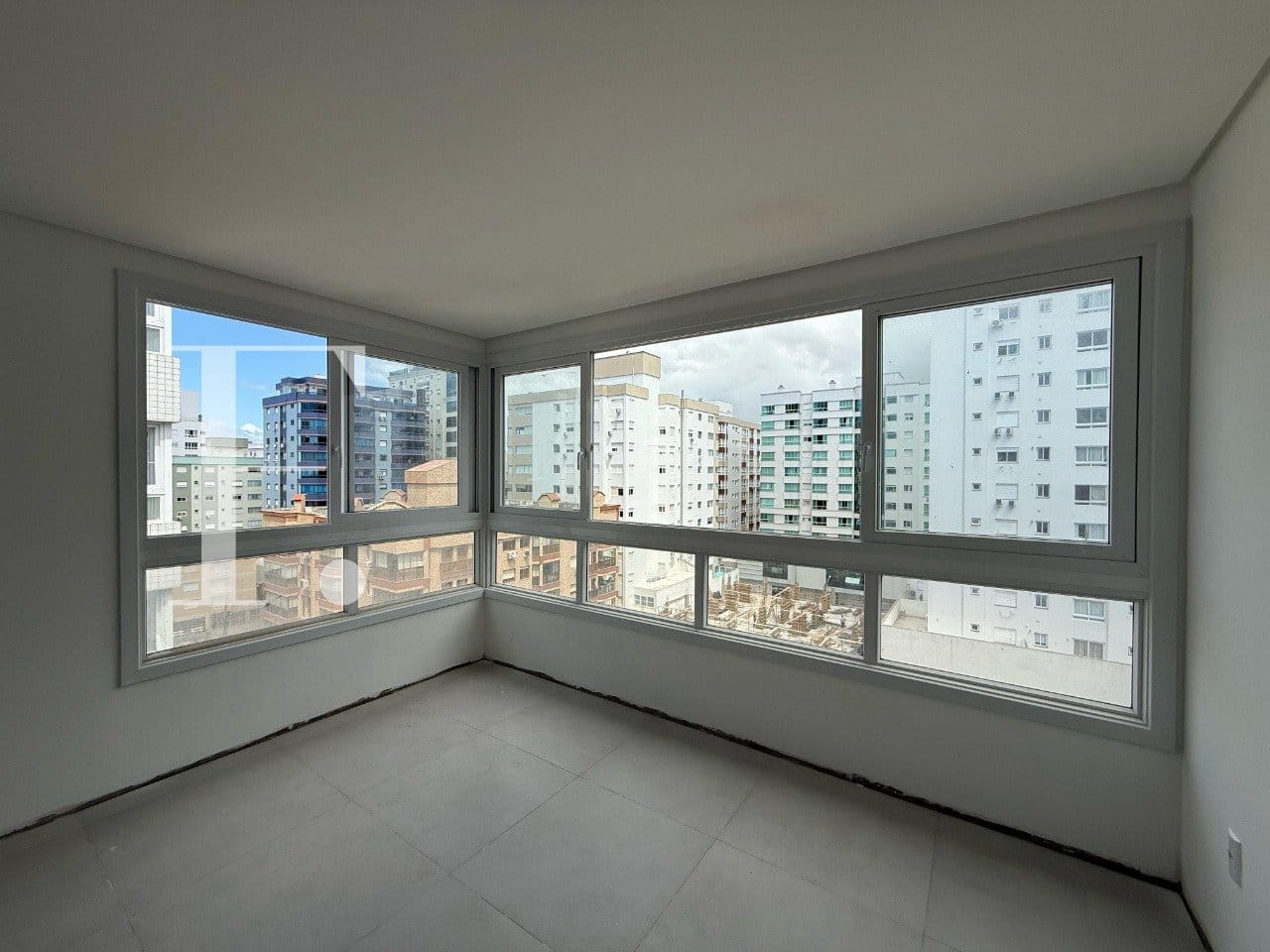 Apartamento com 75m², 2 dormitórios, 1 suíte, 1 vaga, Infinity em Capão da Canoa