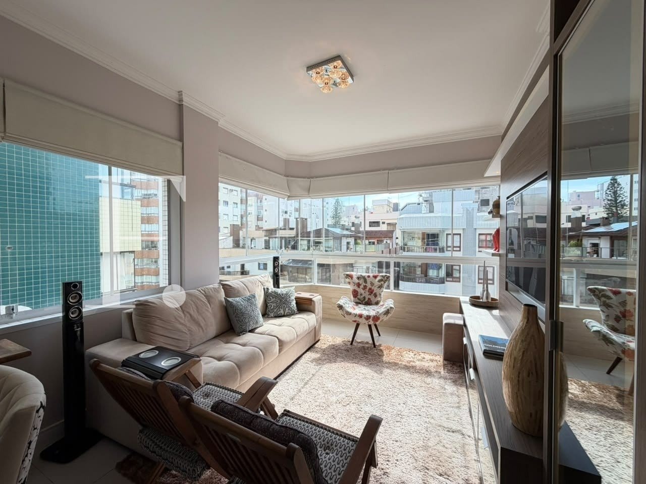 Apartamento com 126m², 3 dormitórios, 1 suíte, 2 vagas, Safira em Capão da Canoa
