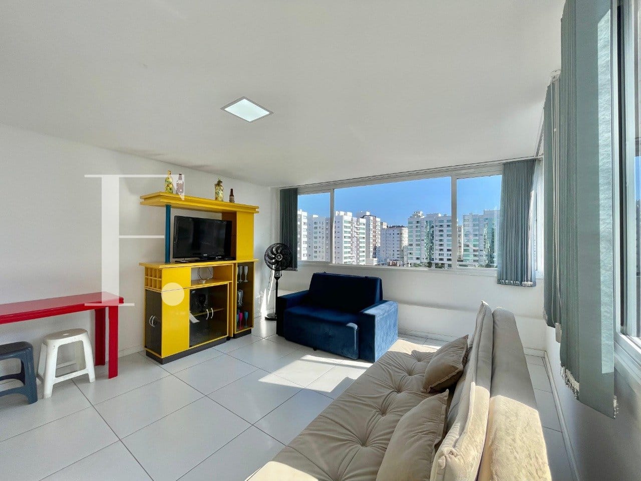 Apartamento com 103m², 3 dormitórios, 1 suíte, 2 vagas, Villaggio di Florença em Capão da Canoa