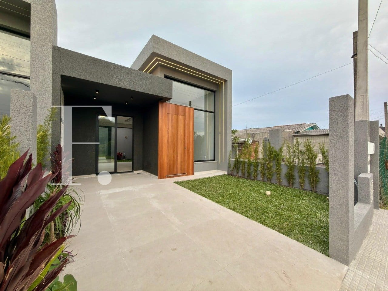 Casa com 92m², 3 dormitórios, 1 suíte, 1 vaga, no bairro Noiva do Mar em Xangri-Lá