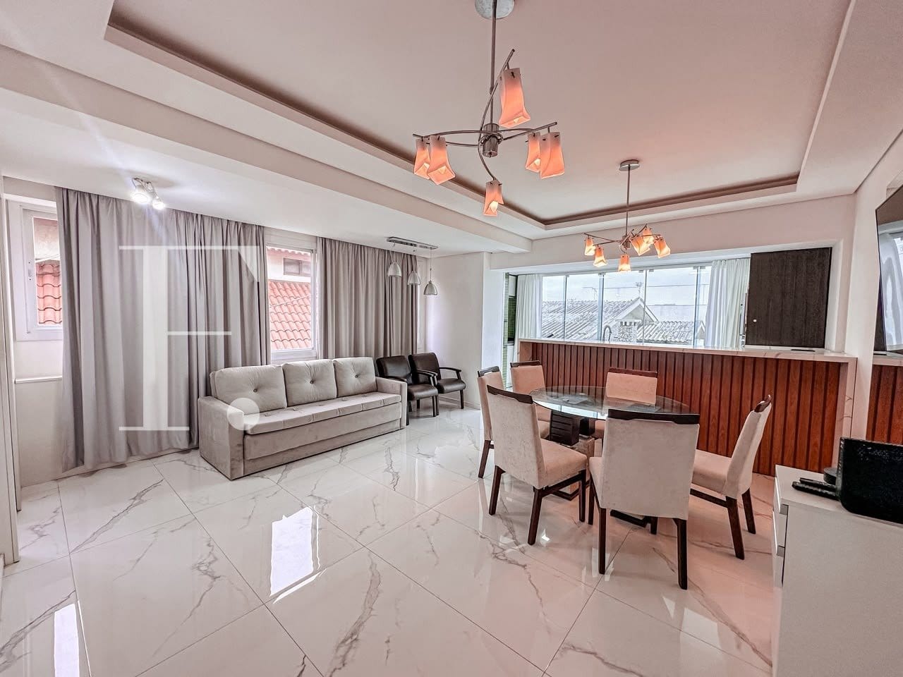 Apartamento com 70m², 2 dormitórios, 1 suíte, 1 vaga, Edifício Maison Meneghoto em Xangri-Lá