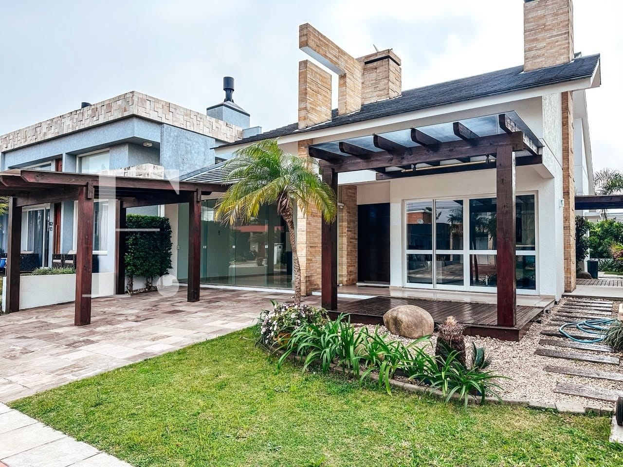 Casa Condomínio com 150m², 3 dormitórios, 3 suítes, 2 vagas, Condado de Capão em Capão da Canoa