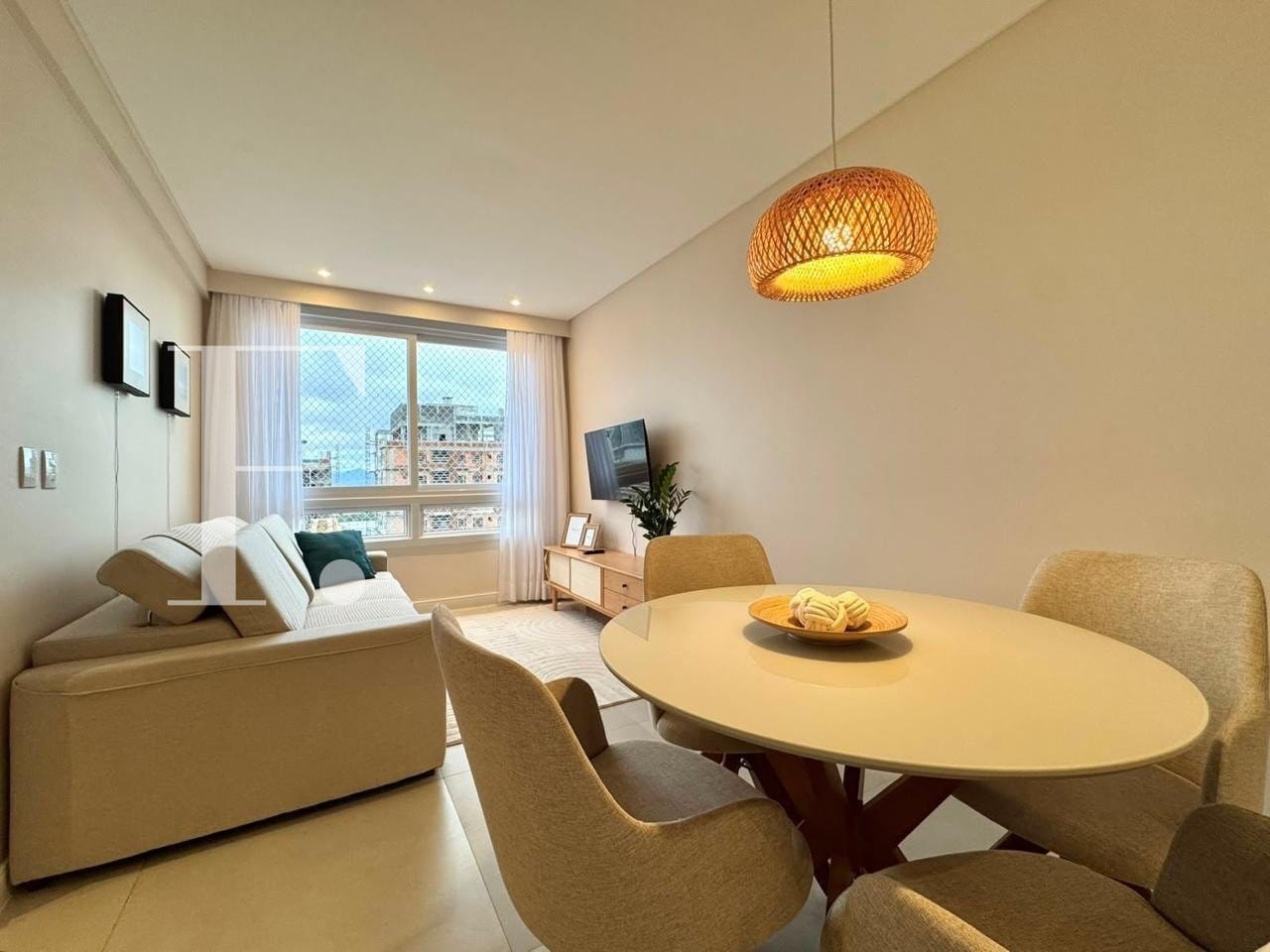 Apartamento com 86m², 2 dormitórios, 1 suíte, 1 vaga, Condado de San Diego em Capão da Canoa