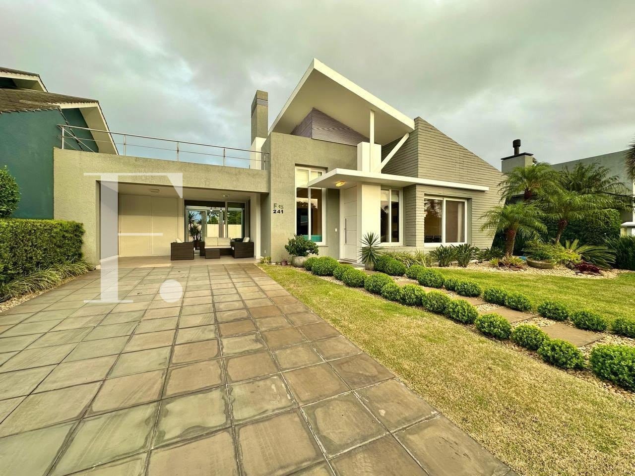 Casa Condomínio com 210m², 3 dormitórios, 3 suítes, 2 vagas, Condado de Capão em Capão da Canoa