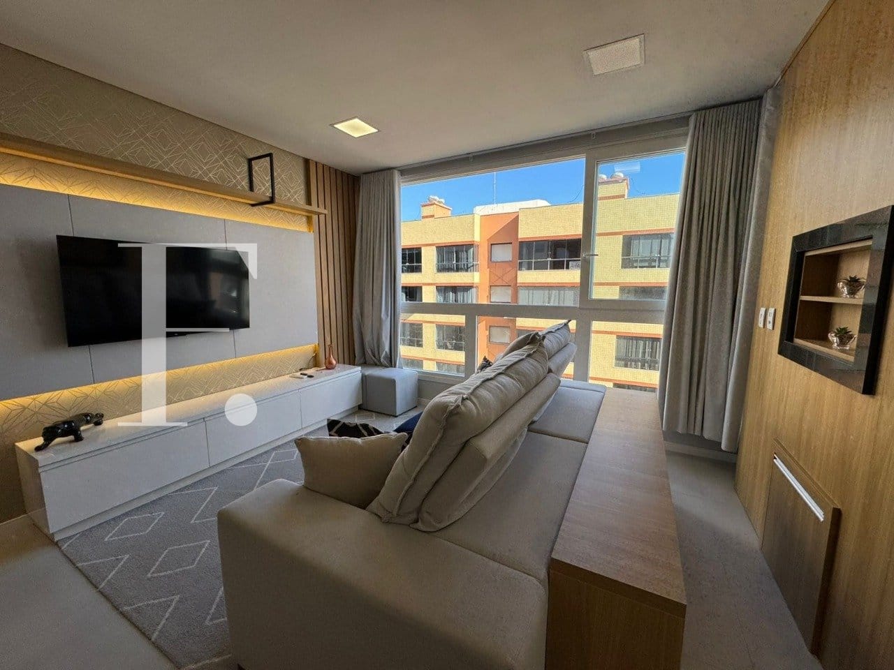 Apartamento com 65m², 2 dormitórios, 1 suíte, 1 vaga, Pedro Henrique em Capão da Canoa