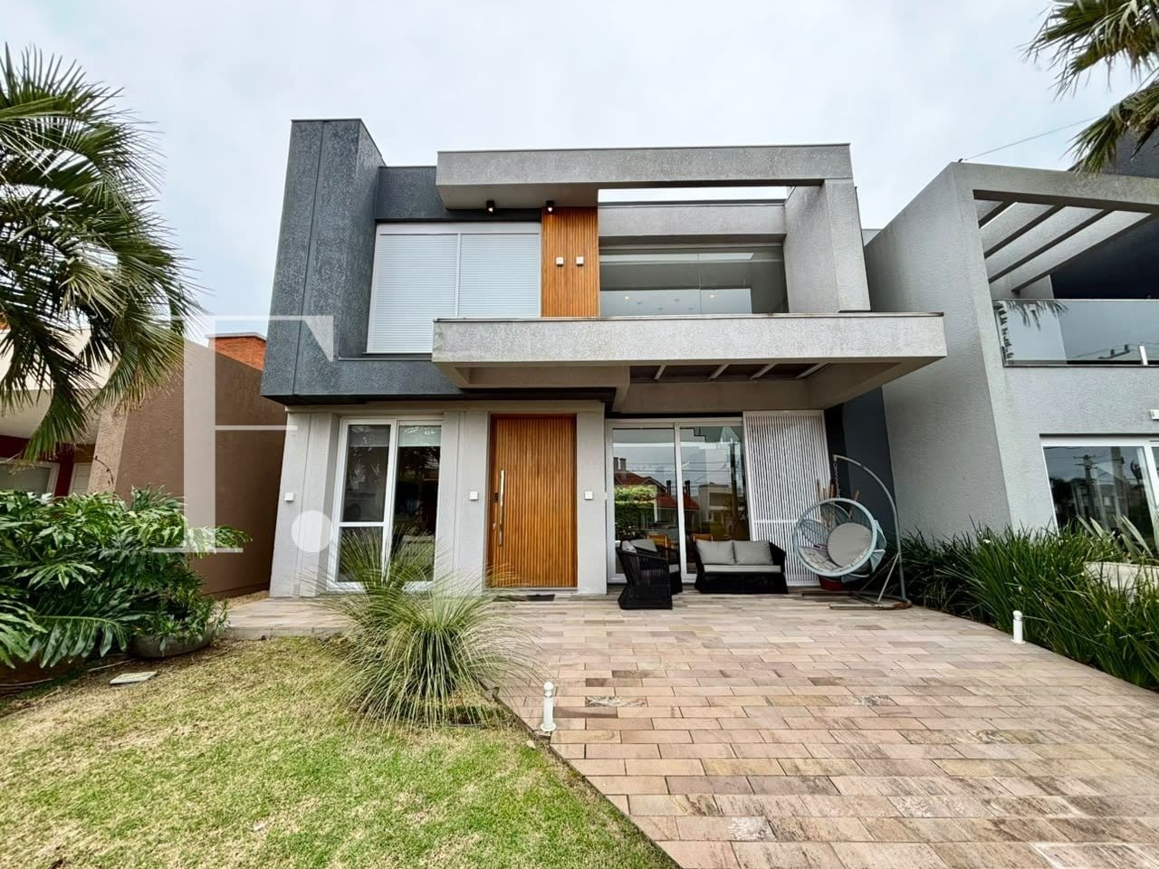 Sobrado com 269m², 6 dormitórios, 6 suítes, Las Palmas em Xangri-Lá
