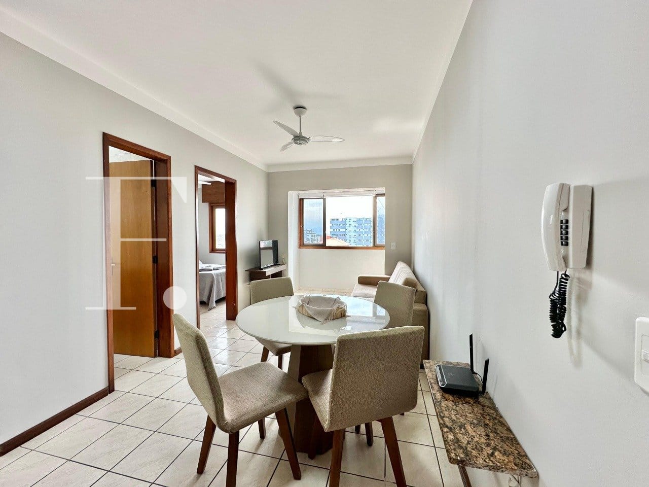 Apartamento com 50m², 1 dormitório, 1 vaga, Caetano Fulginiti em Capão da Canoa