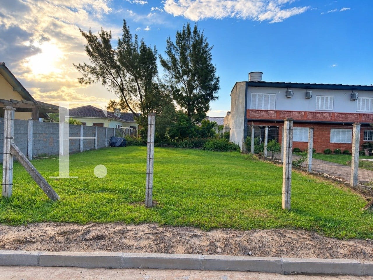 Terreno com 324m², no bairro Noiva do Mar em Xangri-Lá