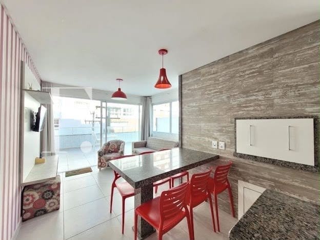 Apartamento com 130m², 2 dormitórios, 1 suíte, 1 vaga, Merkoly em Capão da Canoa