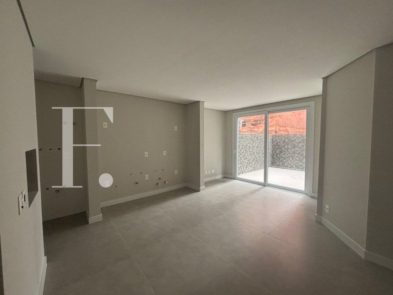 Apartamento com 67m², 2 dormitórios, 1 suíte, 1 vaga, One Residence em Capão da Canoa