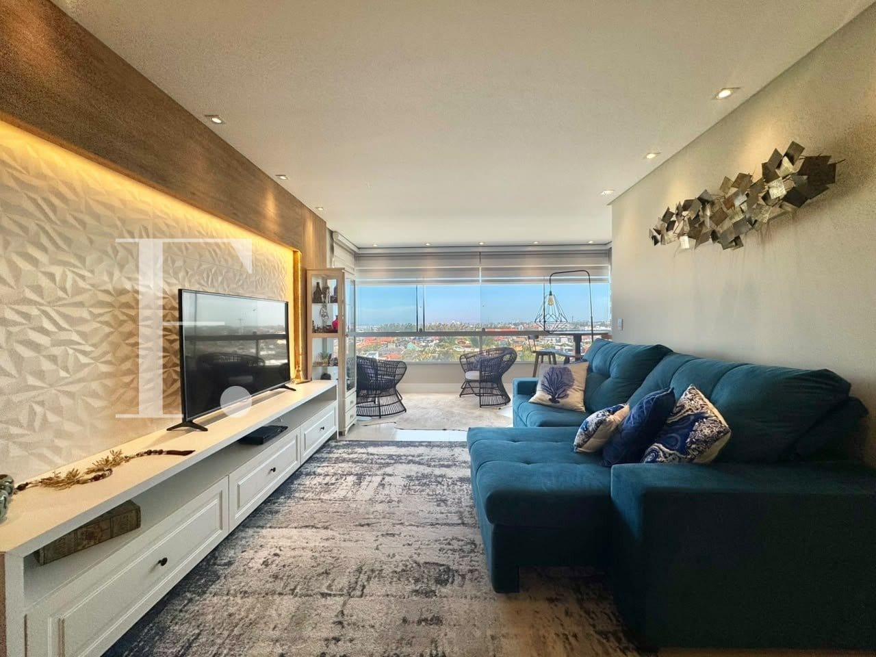 Apartamento com 105m², 3 dormitórios, 1 suíte, 1 vaga, Atlantida Tower em Capão da Canoa