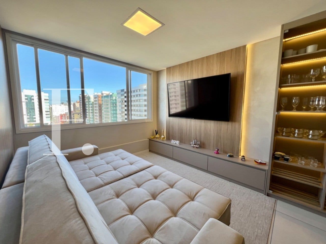 Apartamento com 88m², 2 dormitórios, 1 suíte, 1 vaga, Villaggio di Florença em Capão da Canoa