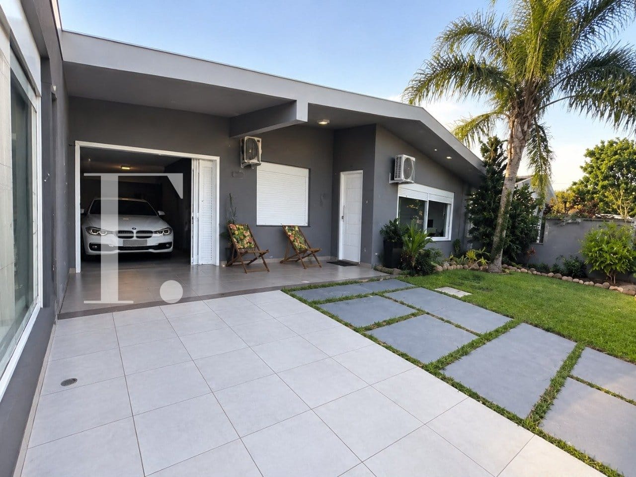 Casa com 200m², 4 dormitórios, 2 suítes, 1 vaga, no bairro Centro em Xangri-Lá