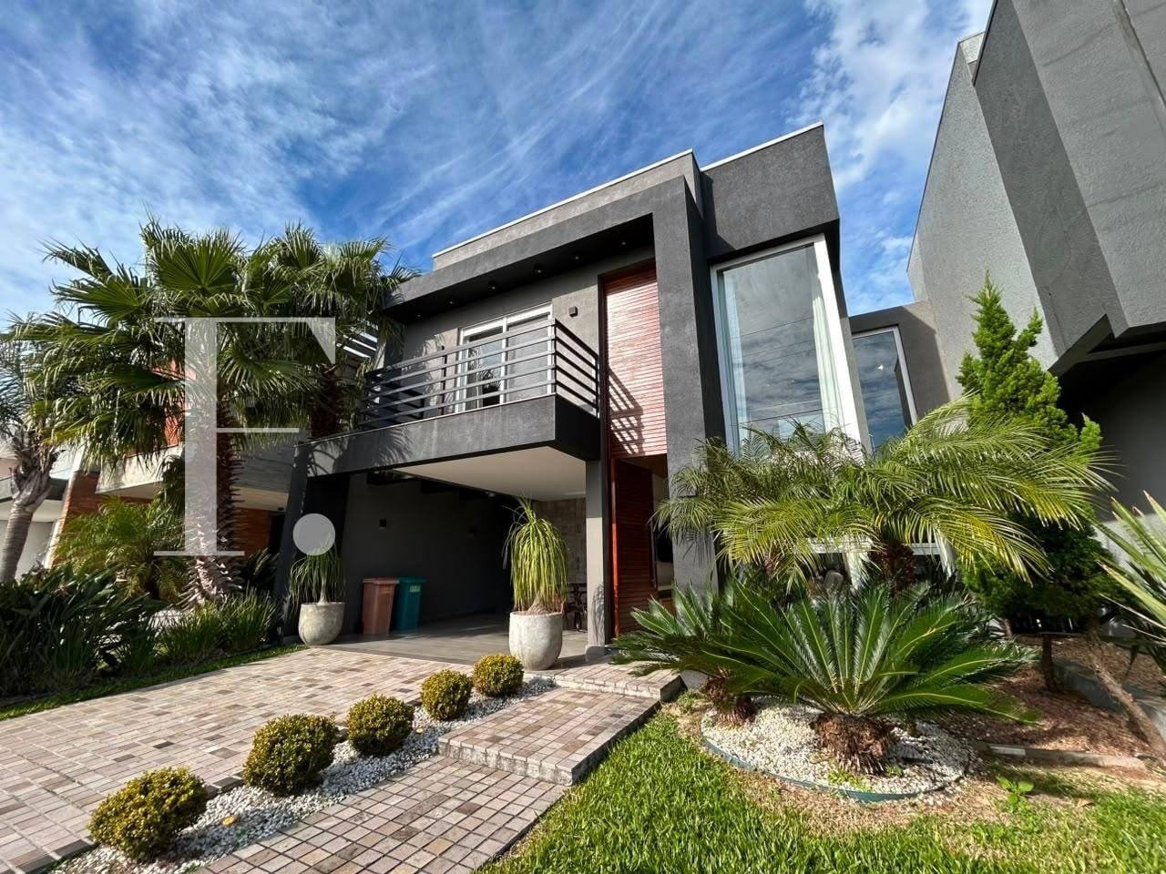 Sobrado com 206m², 4 dormitórios, 4 suítes, 2 vagas, Blue em Xangri-Lá