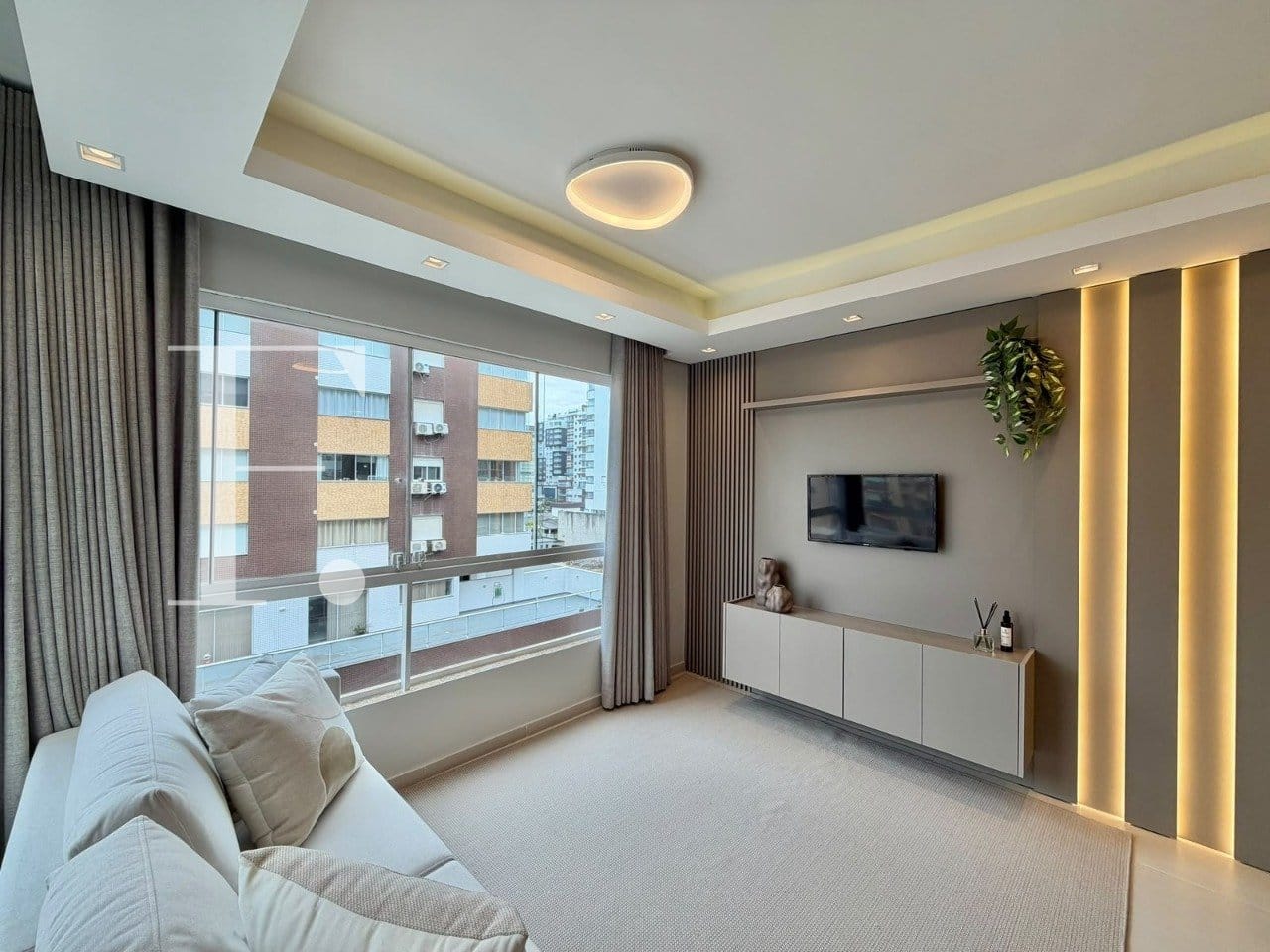 Apartamento com 70m², 2 dormitórios, 1 suíte, 1 vaga, Heloisa Cambraia em Capão da Canoa