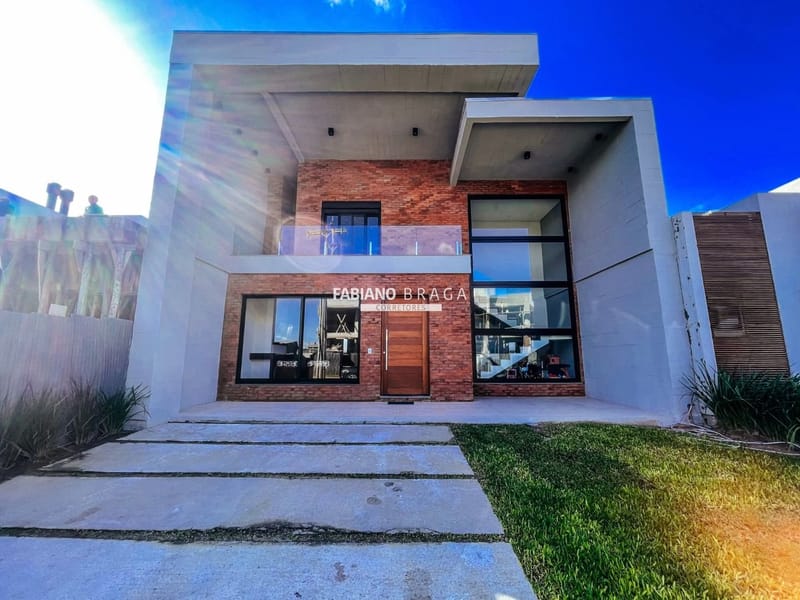Sobrado com 227m², 4 dormitórios, 4 suítes, 2 vagas, Blue em Xangri-Lá
