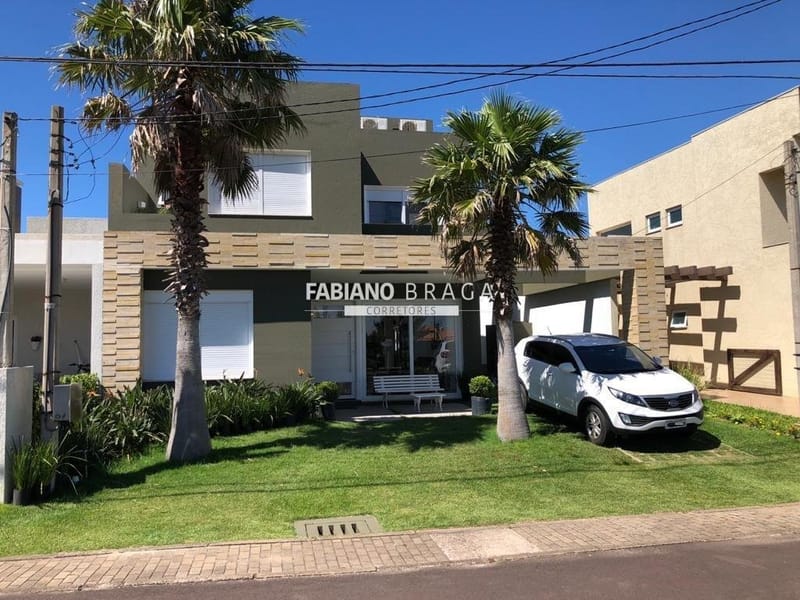 Sobrado com 190m², 4 dormitórios, 4 suítes, 2 vagas, Las Palmas em Xangri-Lá