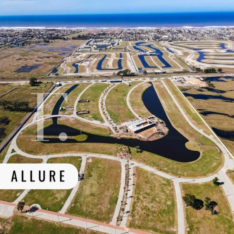 Terreno em Condomínio com 240m², Allure Beach Condo em Xangri-Lá