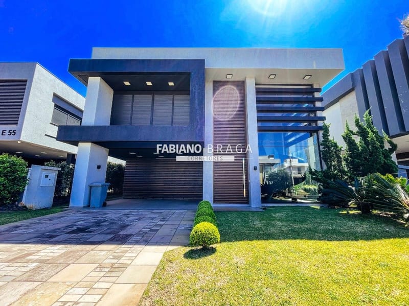 Sobrado com 395m², 5 dormitórios, 5 suítes, 2 vagas, Enseada Lagos em Xangri-Lá