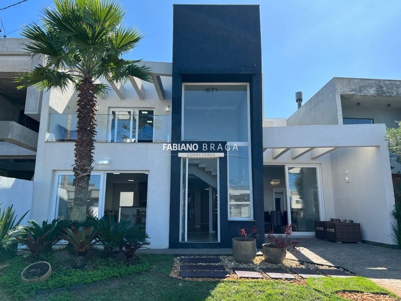 Sobrado com 249m², 5 dormitórios, 3 suítes, Las Palmas em Xangri-Lá