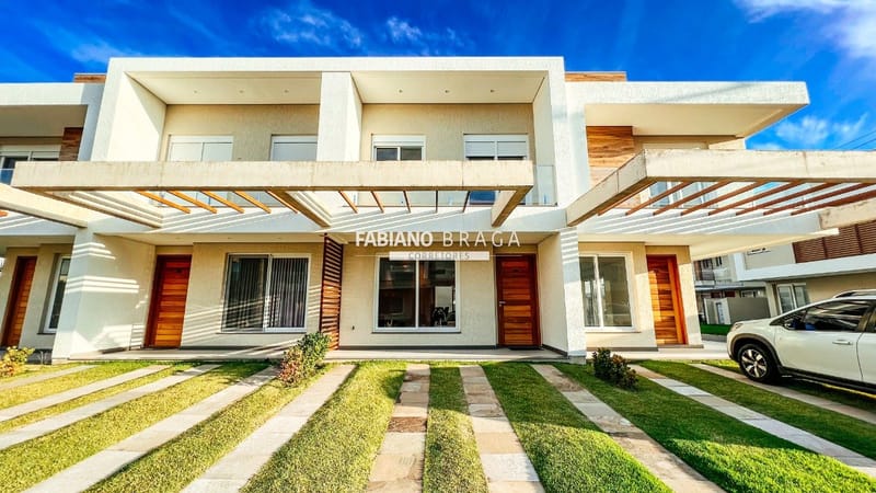 Sobrado com 153m², 4 dormitórios, 2 suítes, 2 vagas, Murano em Capão da Canoa