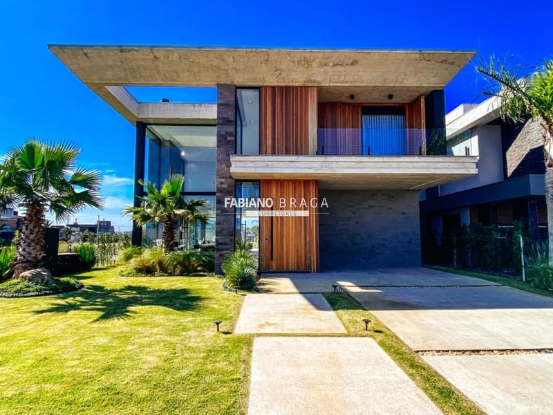 Sobrado com 436m², 5 dormitórios, 5 suítes, 2 vagas, Sense em Xangri-Lá