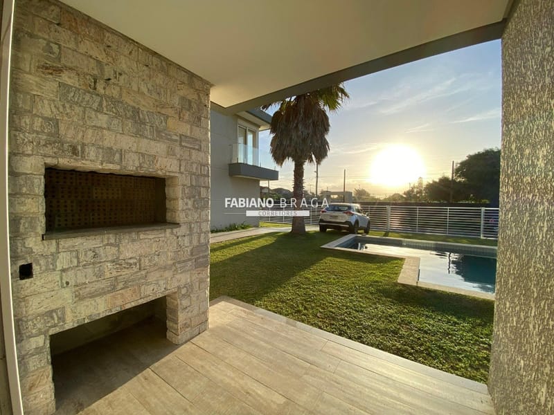 Casa com 67m², 2 dormitórios, 1 vaga, Residencial Isabella || em Xangri-Lá