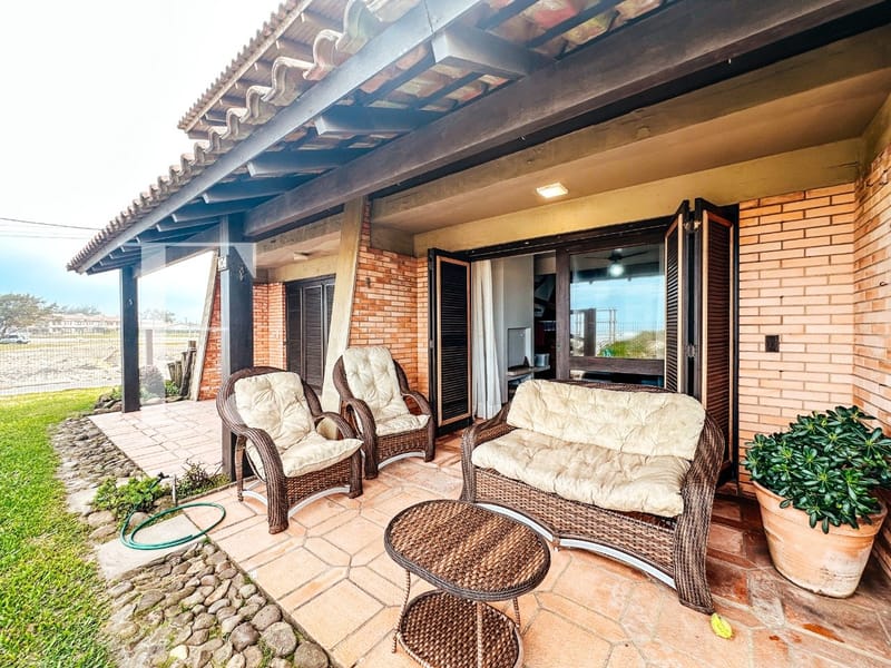 Casa com 100m², 2 dormitórios, 1 vaga, Parati em Xangri-Lá