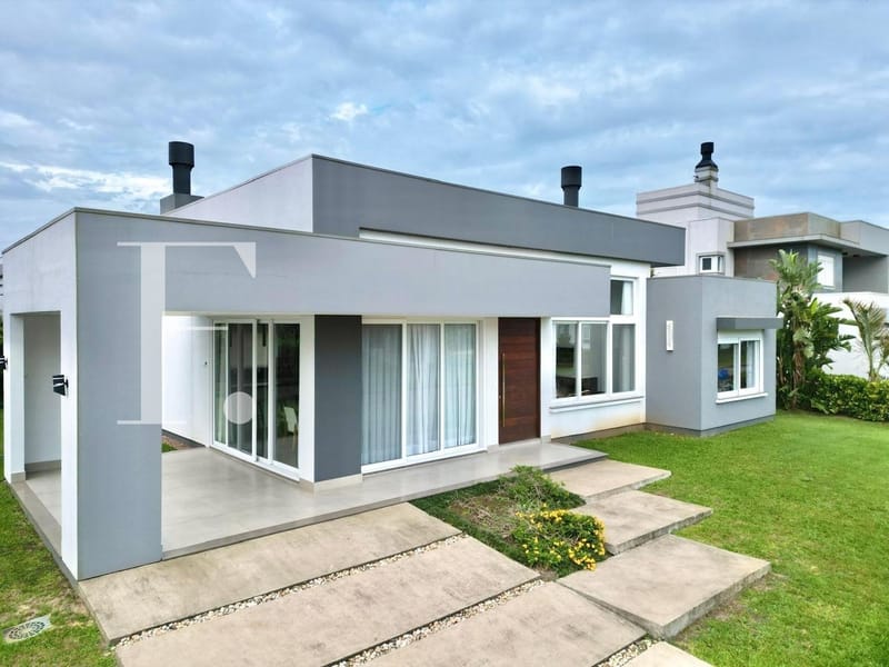 Casa Condomínio com 206m², 4 dormitórios, 4 suítes, 1 vaga, Lagoa do Passo em Osório