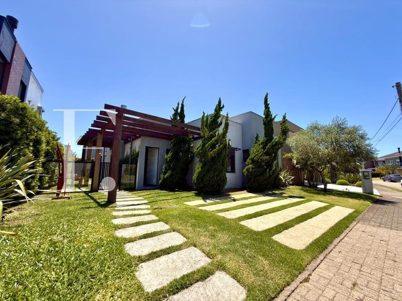 Casa Condomínio com 150m², 4 dormitórios, 4 suítes, 2 vagas, Sea Coast em Xangri-Lá