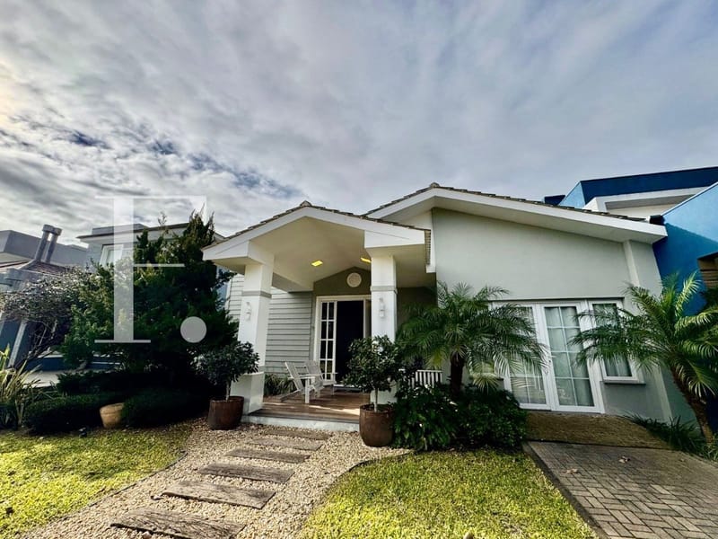 Casa Condomínio com 384m², 3 dormitórios, 3 suítes, 2 vagas, Sea Coast em Xangri-Lá