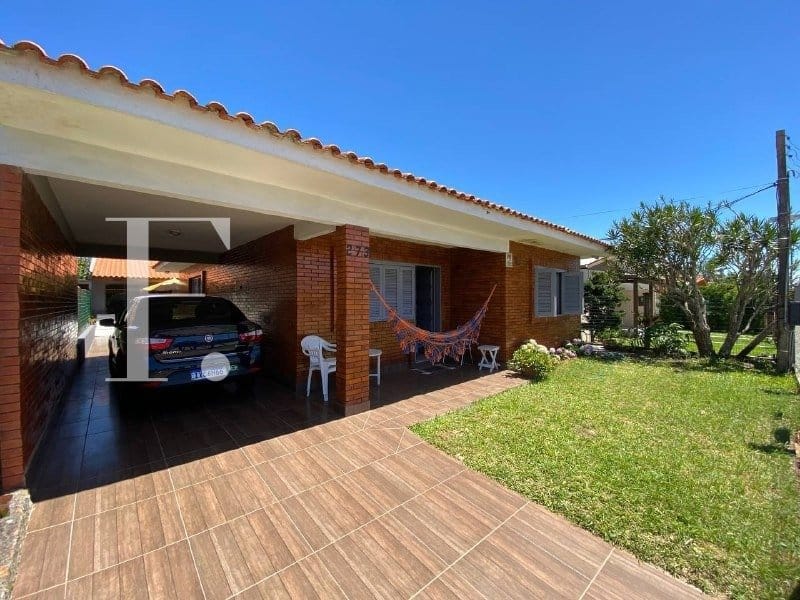 Casa com 169m², 4 dormitórios, 3 suítes, 3 vagas, no bairro Noiva do Mar em Xangri-Lá