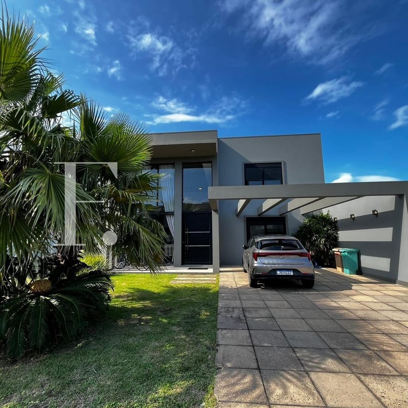 Sobrado com 214m², 4 dormitórios, 4 suítes, 2 vagas, Blue em Xangri-Lá