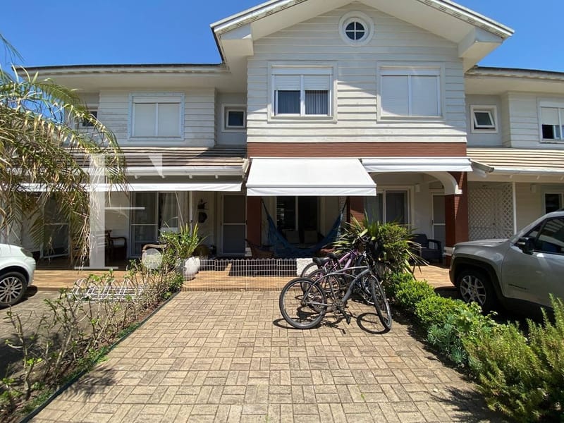 Sobrado com 87m², 2 dormitórios, 1 suíte, 1 vaga, Pacific em Xangri-Lá
