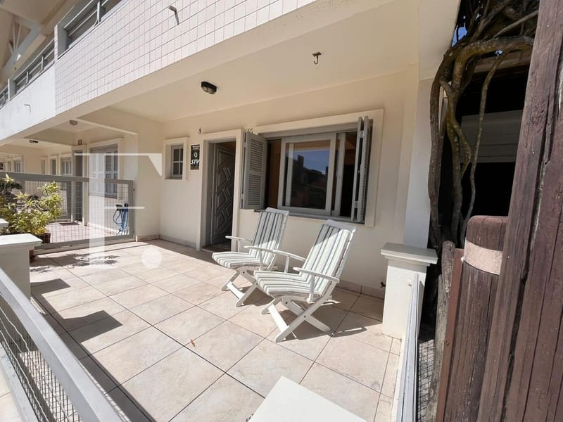 Duplex com 105m², 3 dormitórios, 1 suíte, 1 vaga, no bairro Centro em Xangri-Lá
