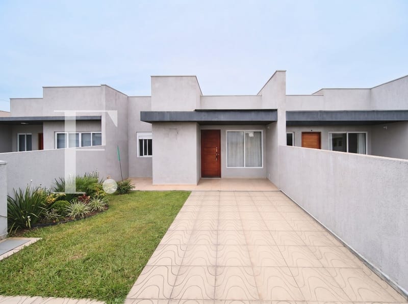 Casa com 62m², 2 dormitórios, 1 suíte, 1 vaga, no bairro Rainha do Mar em Xangri-Lá