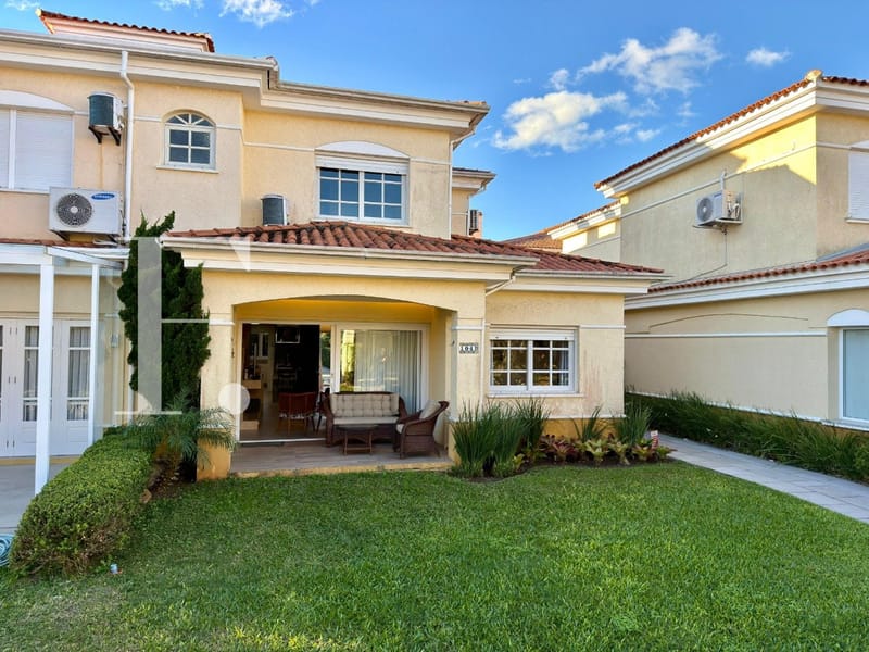 Casa Condomínio com 210m², 4 dormitórios, 2 suítes, 2 vagas, Villas Resort em Xangri-Lá