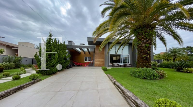 Sobrado com 180m², 3 dormitórios, 3 suítes, 2 vagas, Condado de Capão em Capão da Canoa