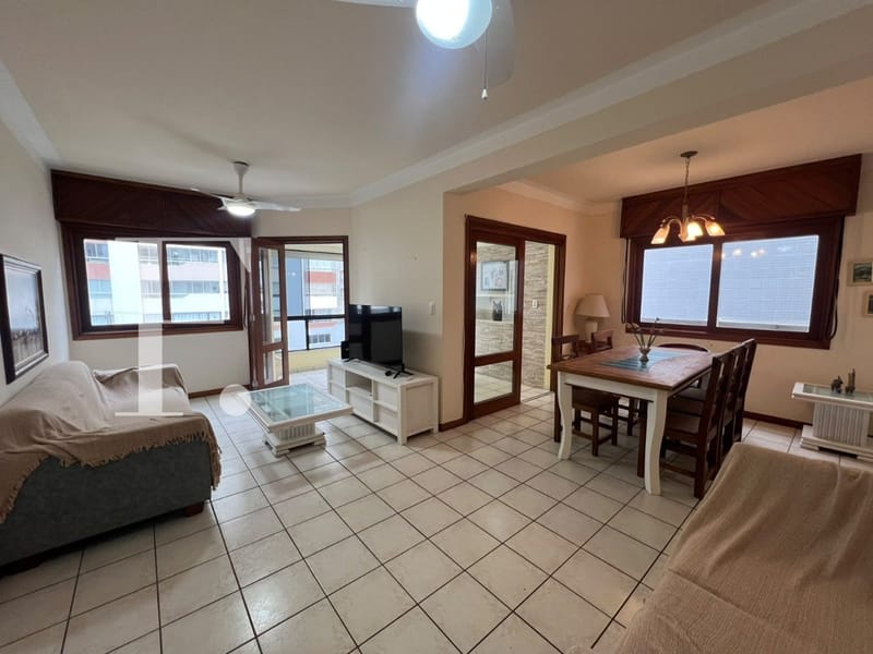 Apartamento com 102m², 3 dormitórios, 1 suíte, 1 vaga, Paulo Tietze em Capão da Canoa