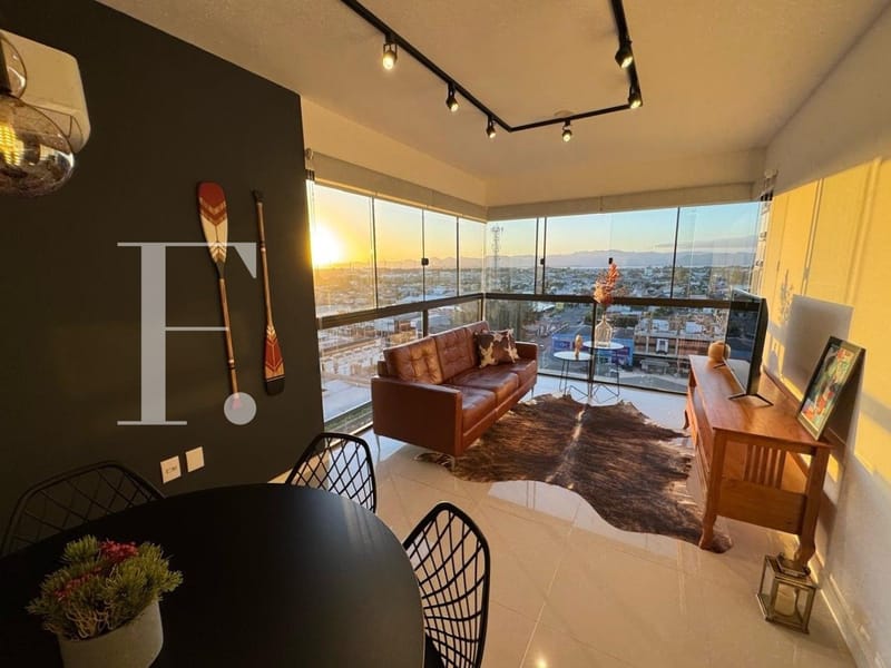 Apartamento com 74m², 2 dormitórios, 1 suíte, 1 vaga, Edifício Beach Club em Capão da Canoa