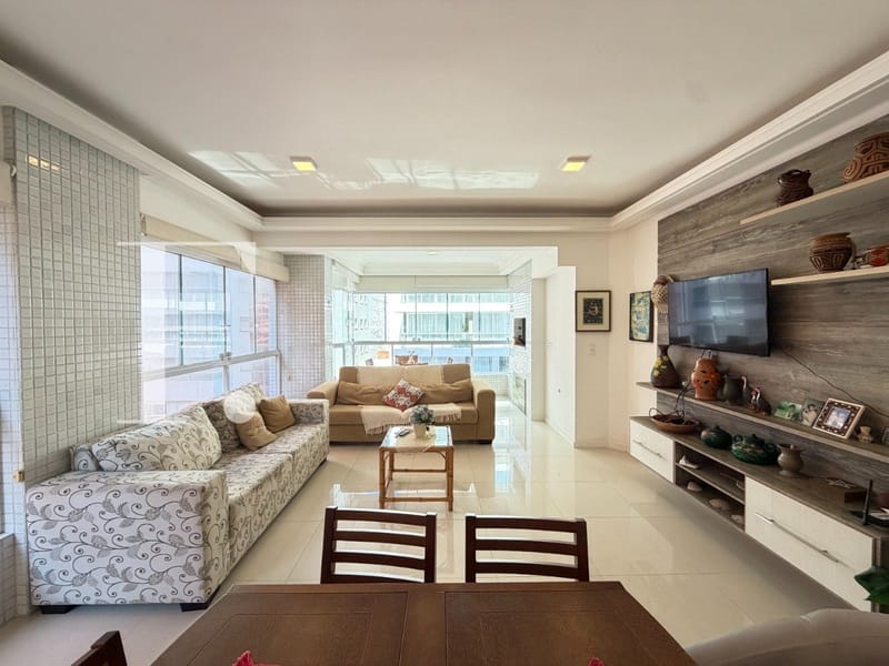 Apartamento com 83m², 3 dormitórios, 1 suíte, 1 vaga, Edifício Acquamarine em Capão da Canoa