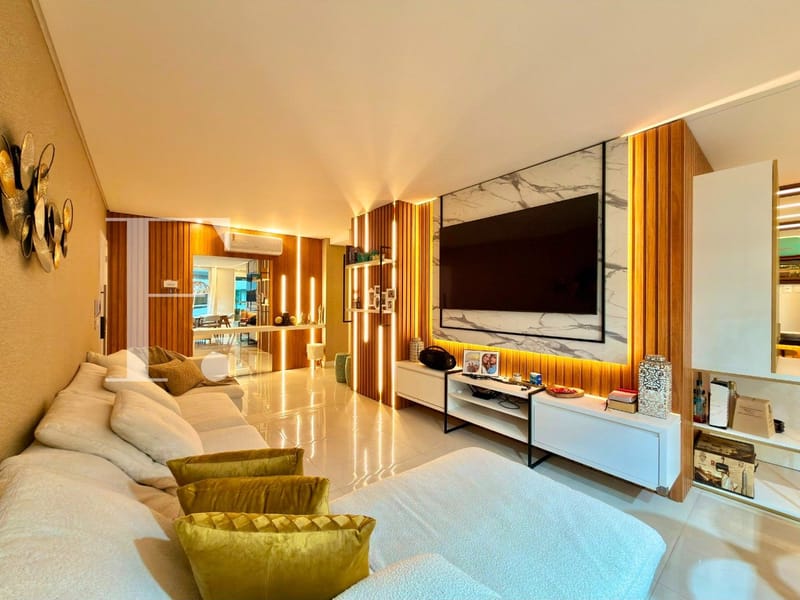 Apartamento com 130m², 3 dormitórios, 1 suíte, 2 vagas, Edifício Premium em Capão da Canoa