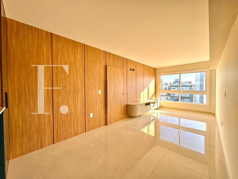 Apartamento com 87m², 2 dormitórios, 1 suíte, 1 vaga, Edifício Premium em Capão da Canoa